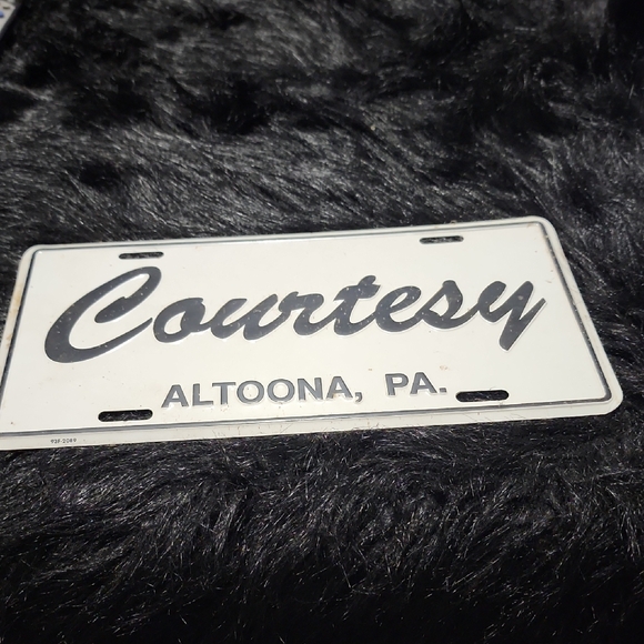 Vintage  license plate Other - Courtesy Altoona PA License Plate.Like New. VINTAGE.
